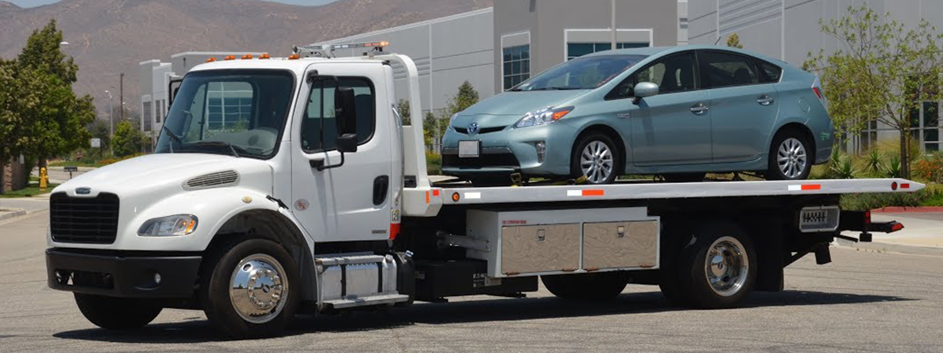 Flatbed Car towing service