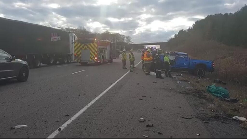 Northumberland OPP Responds to Vehicle Rollover on HWY 401